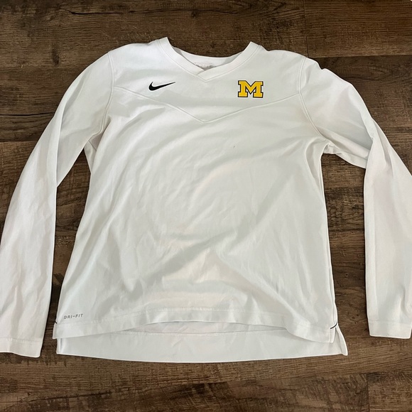 Michigan university long sleeve - Picture 1 of 3